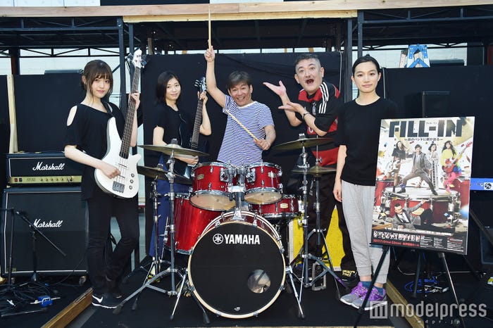 (左から)松村沙友理、相楽樹、内場勝則、後藤ひろひと、千菅春香(C)モデルプレス