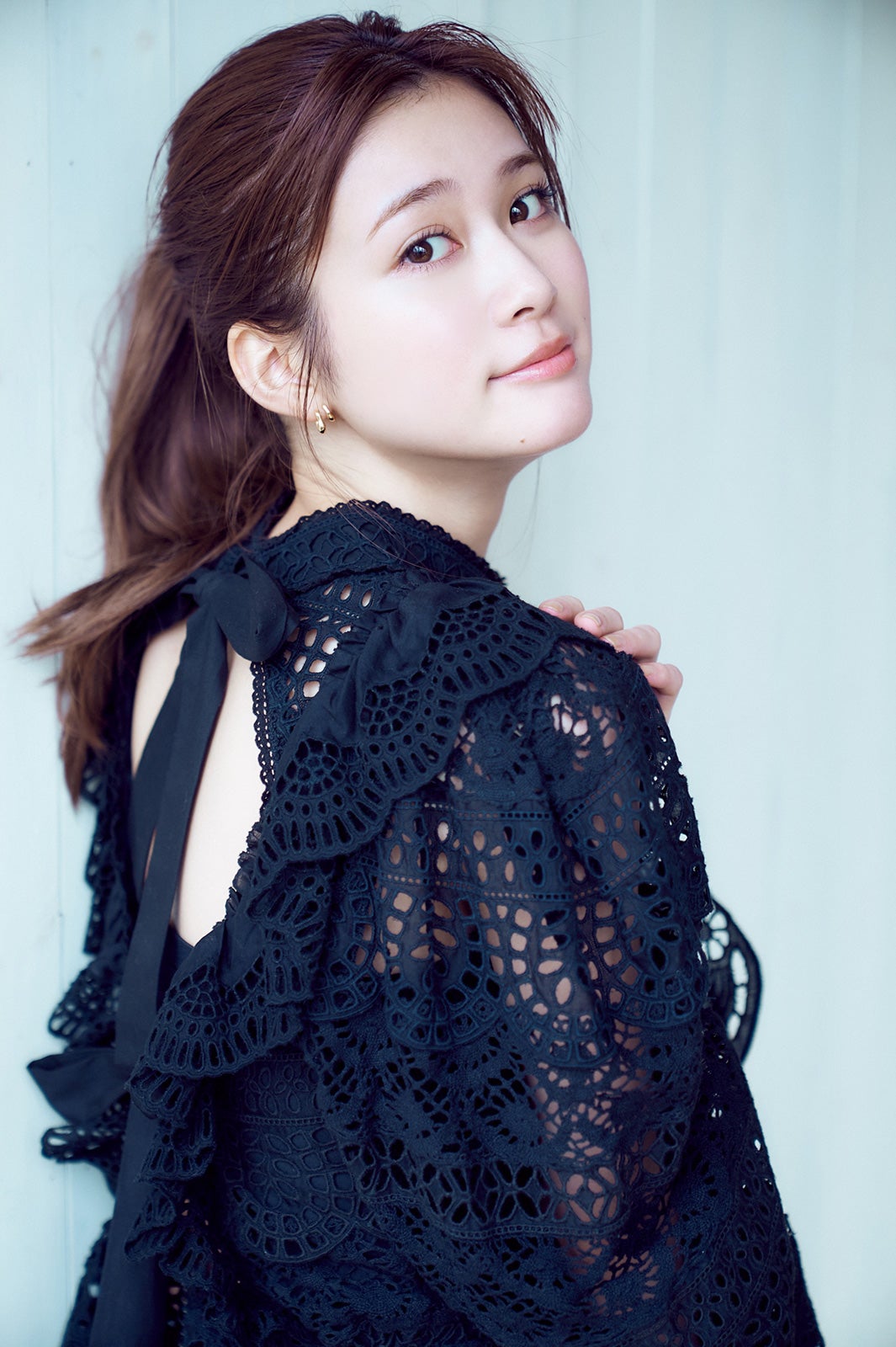 生見愛瑠（C）光文社／週刊FLASH 写真◎中村和孝