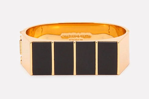 ストーンバングル「CHARLES & KEITH」7,020円（税込）／画像提供：CHARLES & KEITH OFFICIAL ONLINE STORE