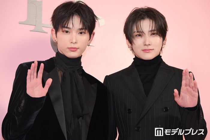 &TEAM・HARUA「夜な夜な」行っている場所明かす YUMAと美麗黒スーツで登場【ディオール アディクト キャンディ ショップ】