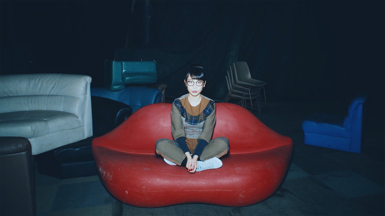 ハシヤスメ・アツコ「柏木由紀なりのBiSH -BAD TEMPER-」MVより （提供写真）