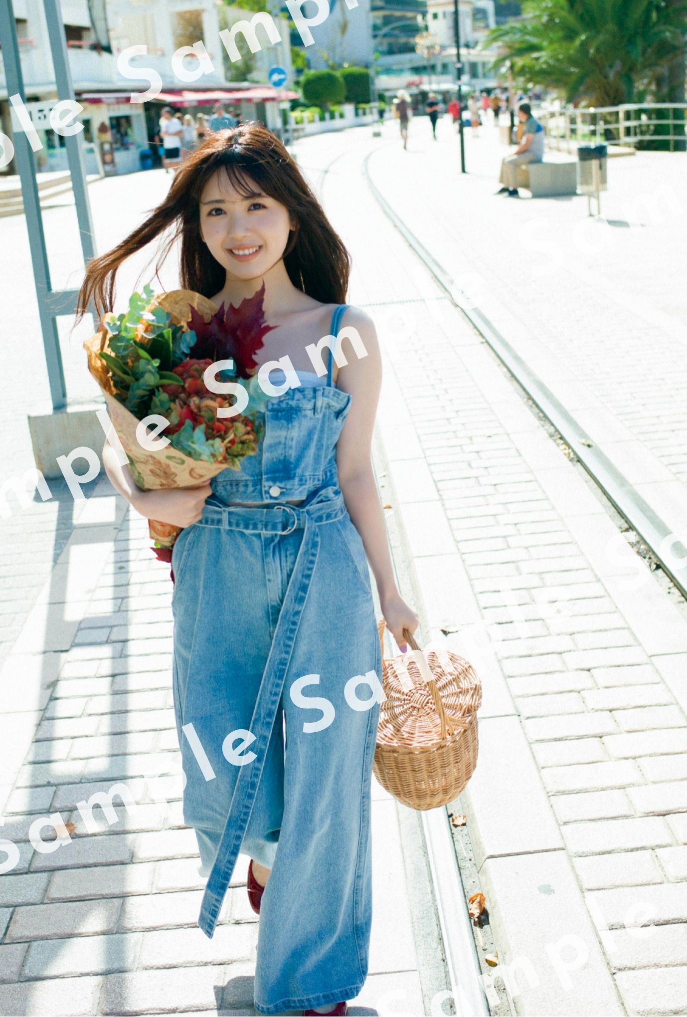 筒井あやめ 1st写真集「感情の隙間」書店特典ポストカード／乃木坂46Mobile／撮影：細居幸次郎