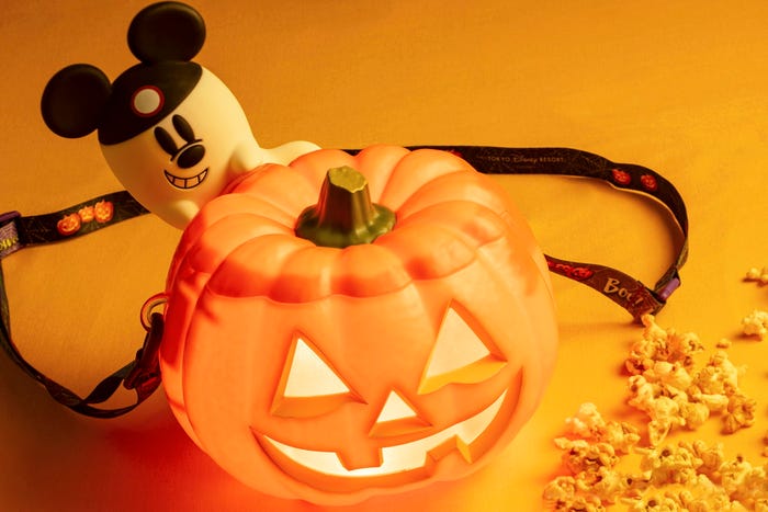 ポップコーン、バケット付き¥3,200(C)Disney