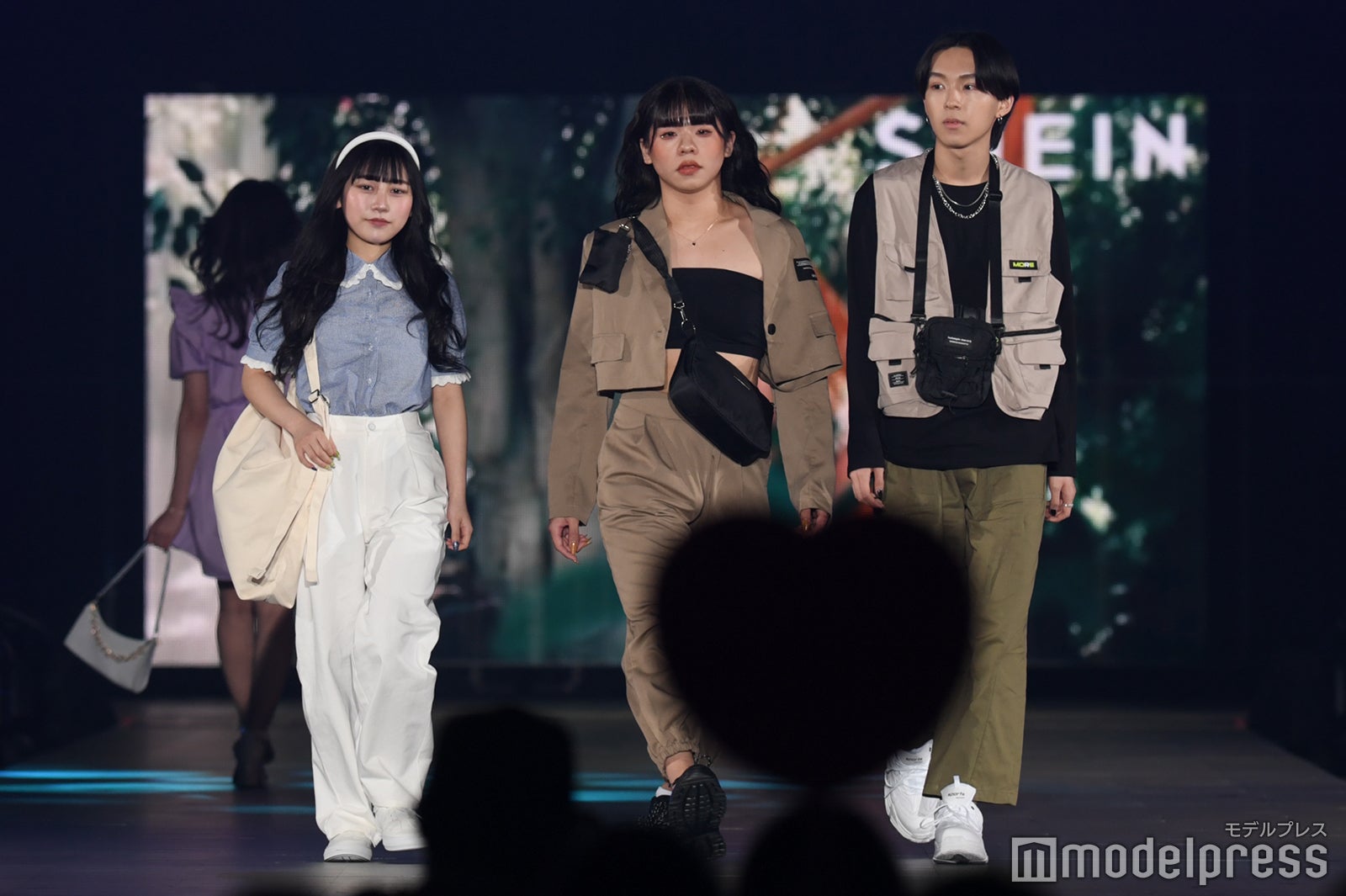 ウチら3姉妹／（左から）ゆら、とうあ、こま（C）モデルプレス