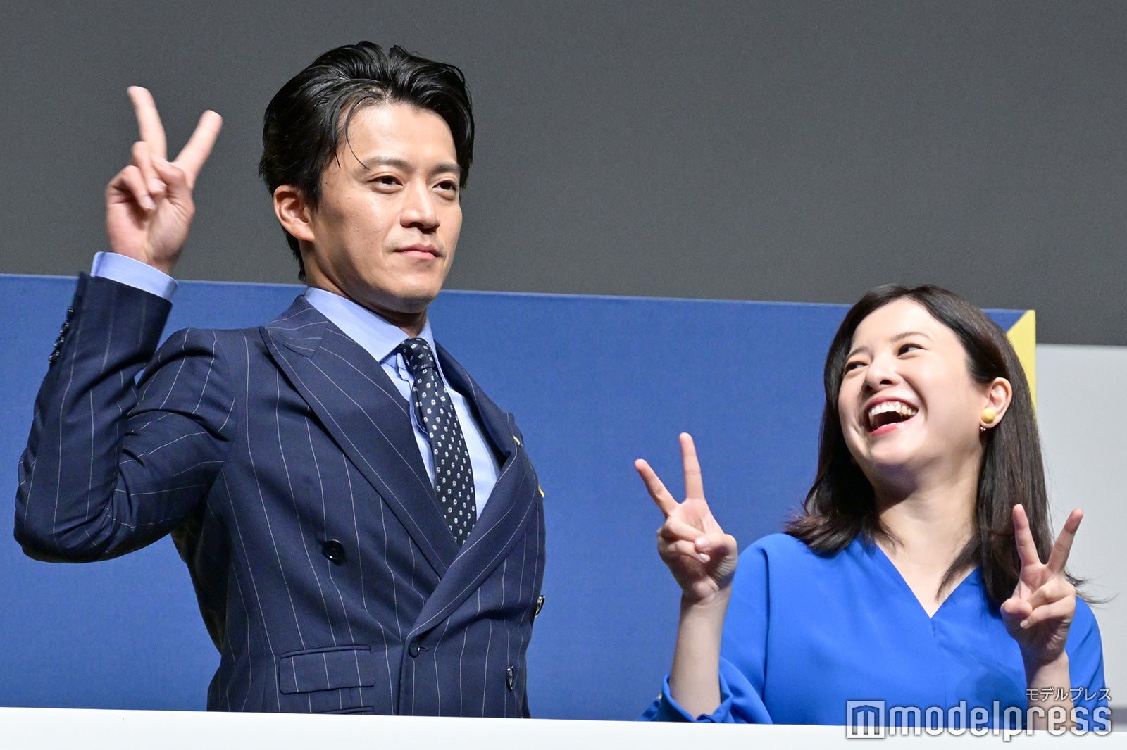 小栗旬、吉高由里子（C）モデルプレス