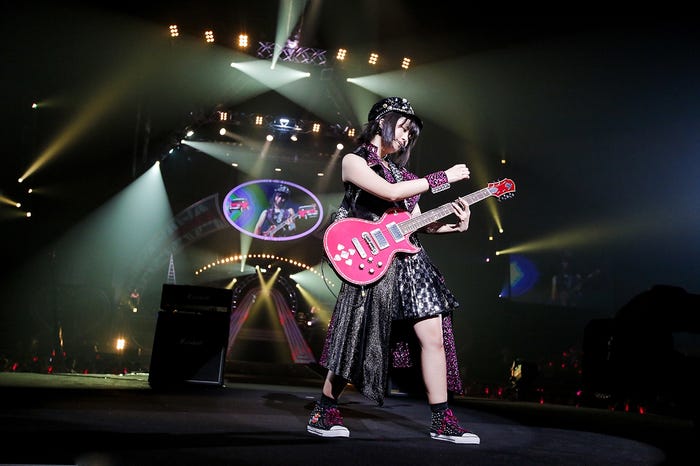 佐々木彩夏/photo by HAJIME KAMIIISAKA