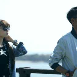 島袋聖南(左)と湯川正人(右)/4月26日放送回より