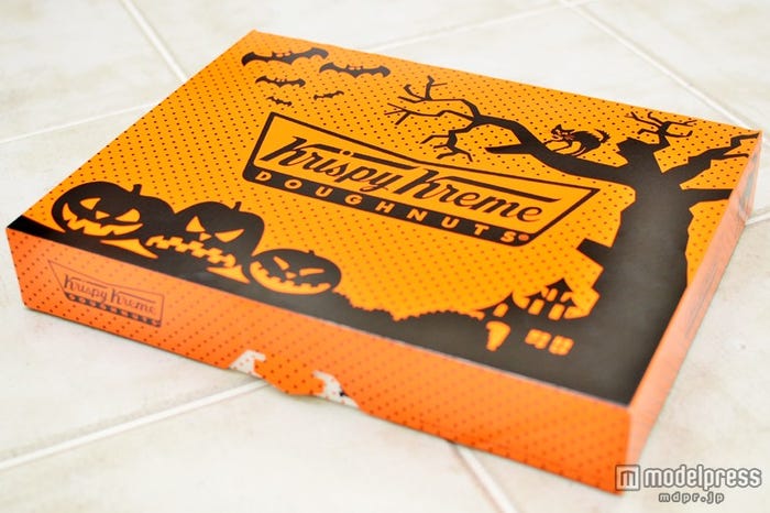 「ハロウィン ダズンボックス」のパッケージもハロウィン仕様にチェンジ