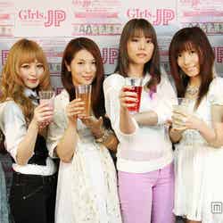 会見に登場した歌姫6組（写真左から）Lisa Halim、三浦サリー、菅原紗由理、ふくい舞、Ceui、中嶋ユキノ