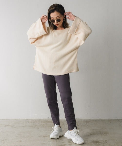 スウェットパンツのレディースコーデ 21冬 きれいめにも着こなすには モデルプレス スウェットパンツのレディースコーデ 21冬 きれいめにも着こなすには モデルプレス