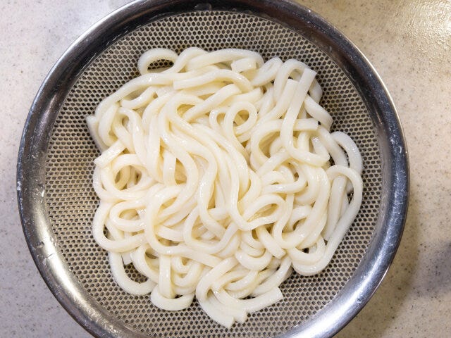 うどんをレンジで加熱する