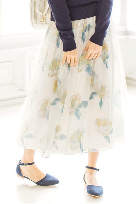 ウォーターフラワー柄チュールスカート「Re:EDIT by GALSTAR」3,198円(税込)/画像提供:Re:EDIT by GALSTAR