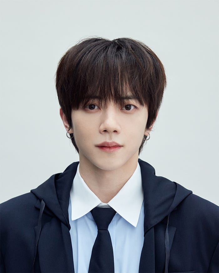 ホウカンイ(C)SLL Joongang Co.,Ltd all rights reserved.