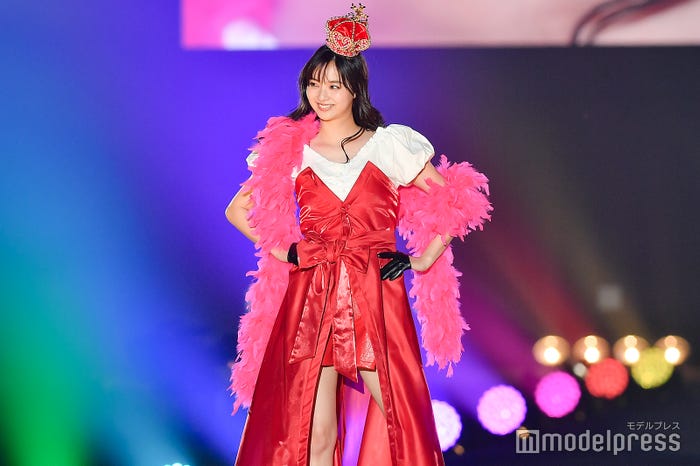 新川優愛 (C)モデルプレス