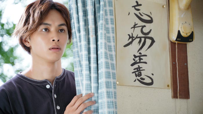 草川拓弥/「みなと商事コインランドリー」第9話より(C)缶爪さわ・椿ゆず/KADOKAWA/「みなと商事コインランドリー」製作委員会