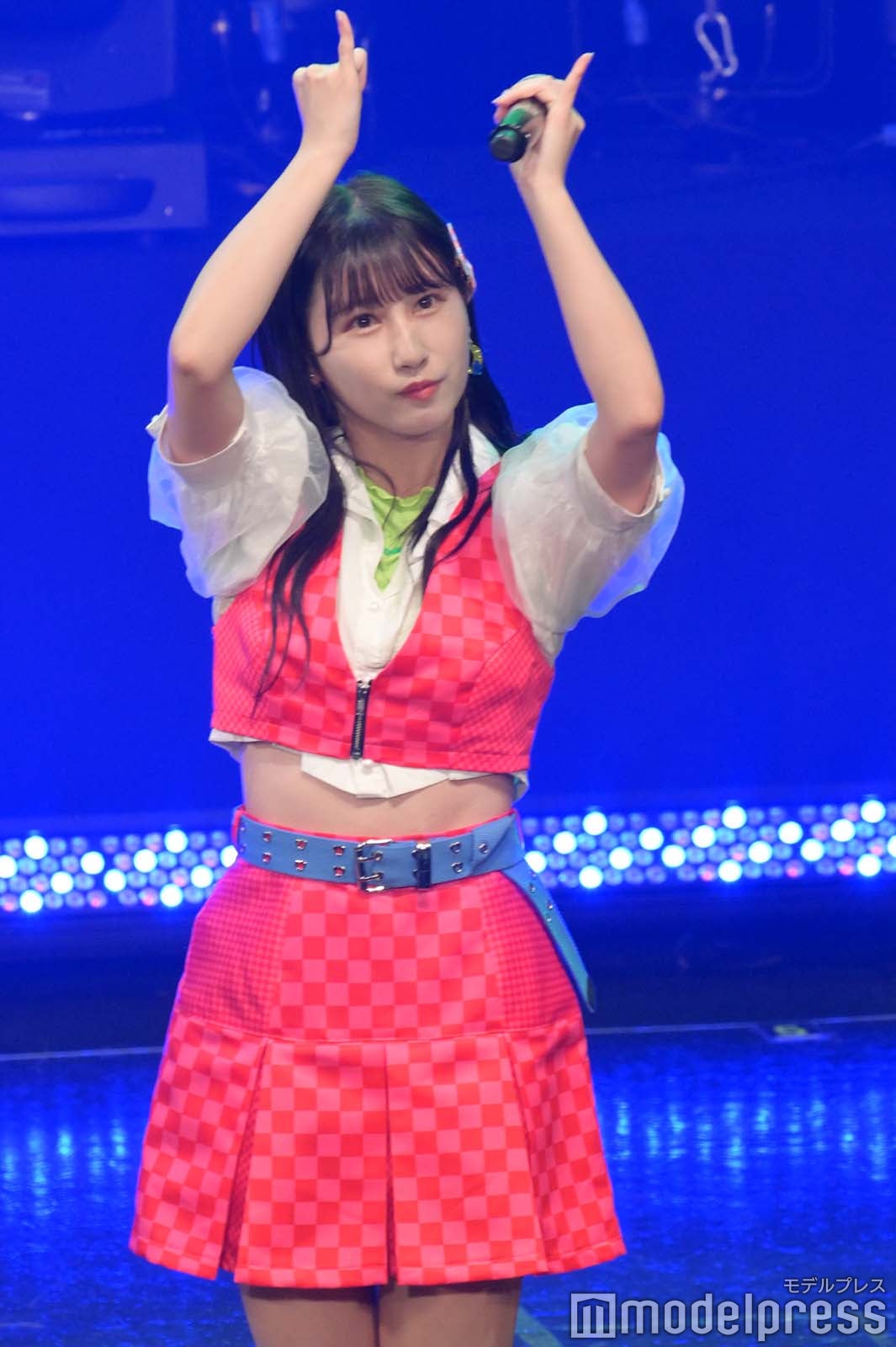 =LOVE （C）モデルプレス