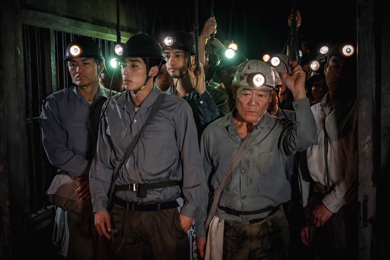 國村隼ら「海に眠るダイヤモンド」第1話（C）TBSスパークル／TBS