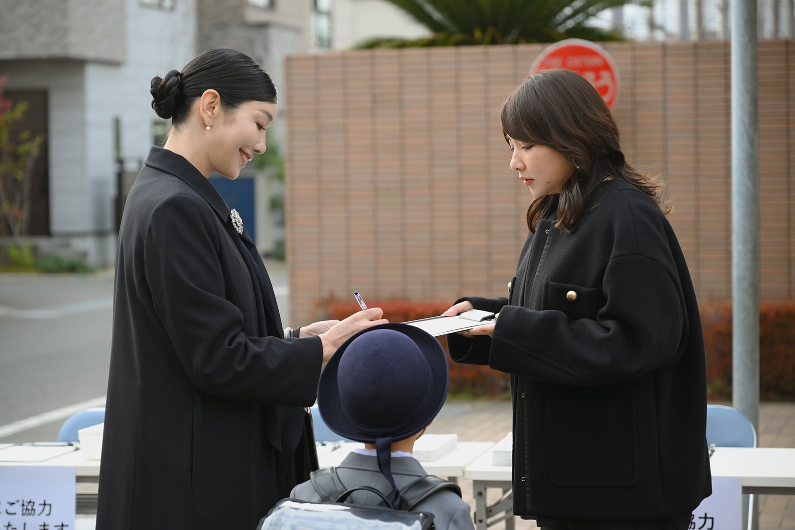 アンミカ、野呂佳代「フェイクマミー」最終話（C）TBS