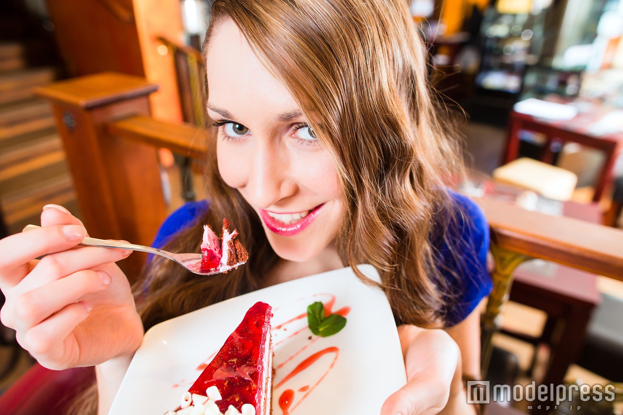 食べる姿が癒される…男性が好きになっちゃう「もぐもぐ系女子」の実態5つ