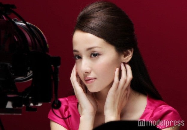 沢尻エリカ／CMメイキング風景