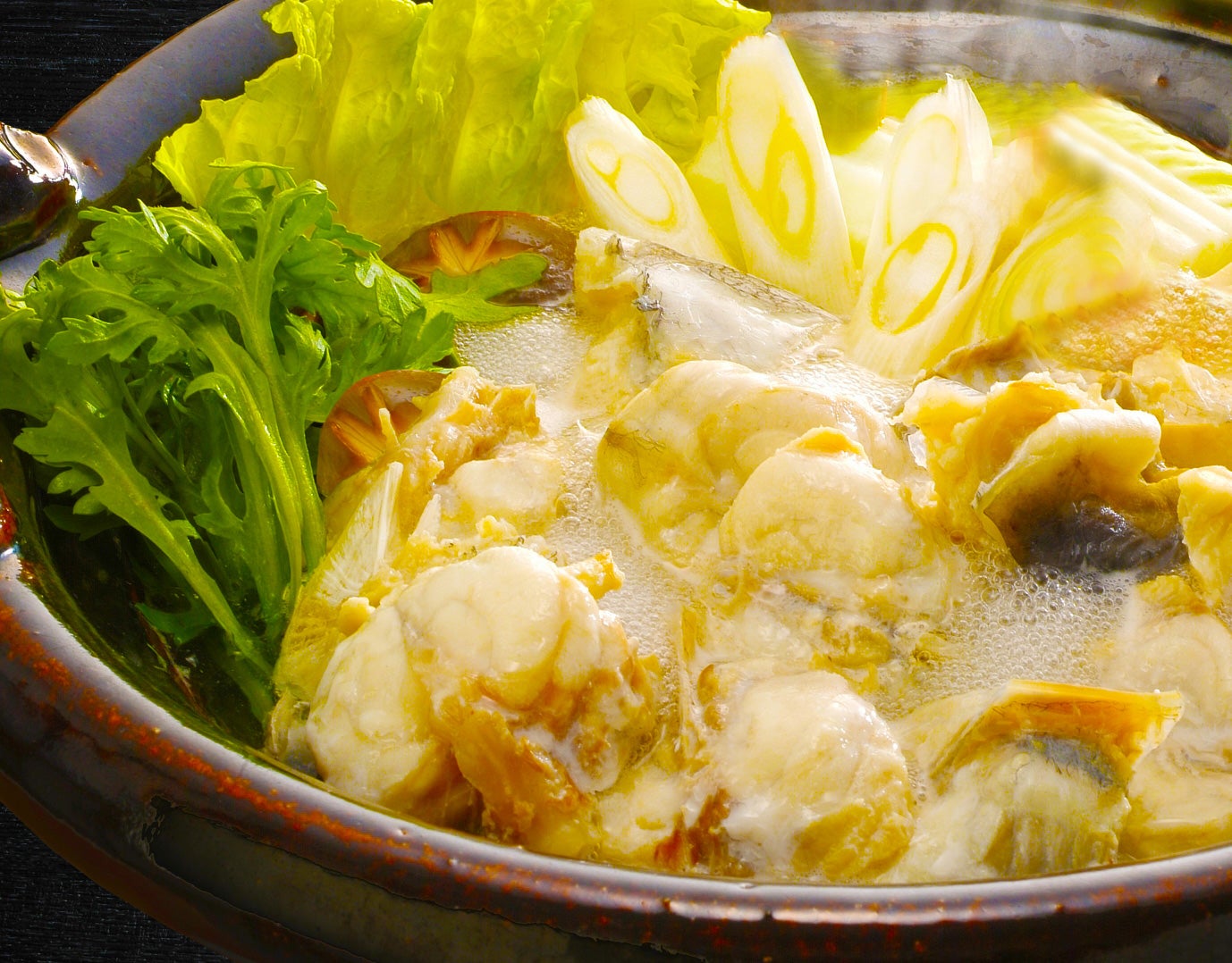 ふぐちりの瀬戸内麦味噌鍋／画像提供：横浜赤レンガ倉庫