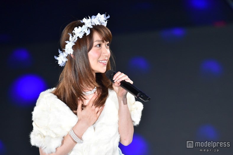 大島優子、ソロ曲披露で会場騒然＜AKB48リクエストアワー＞