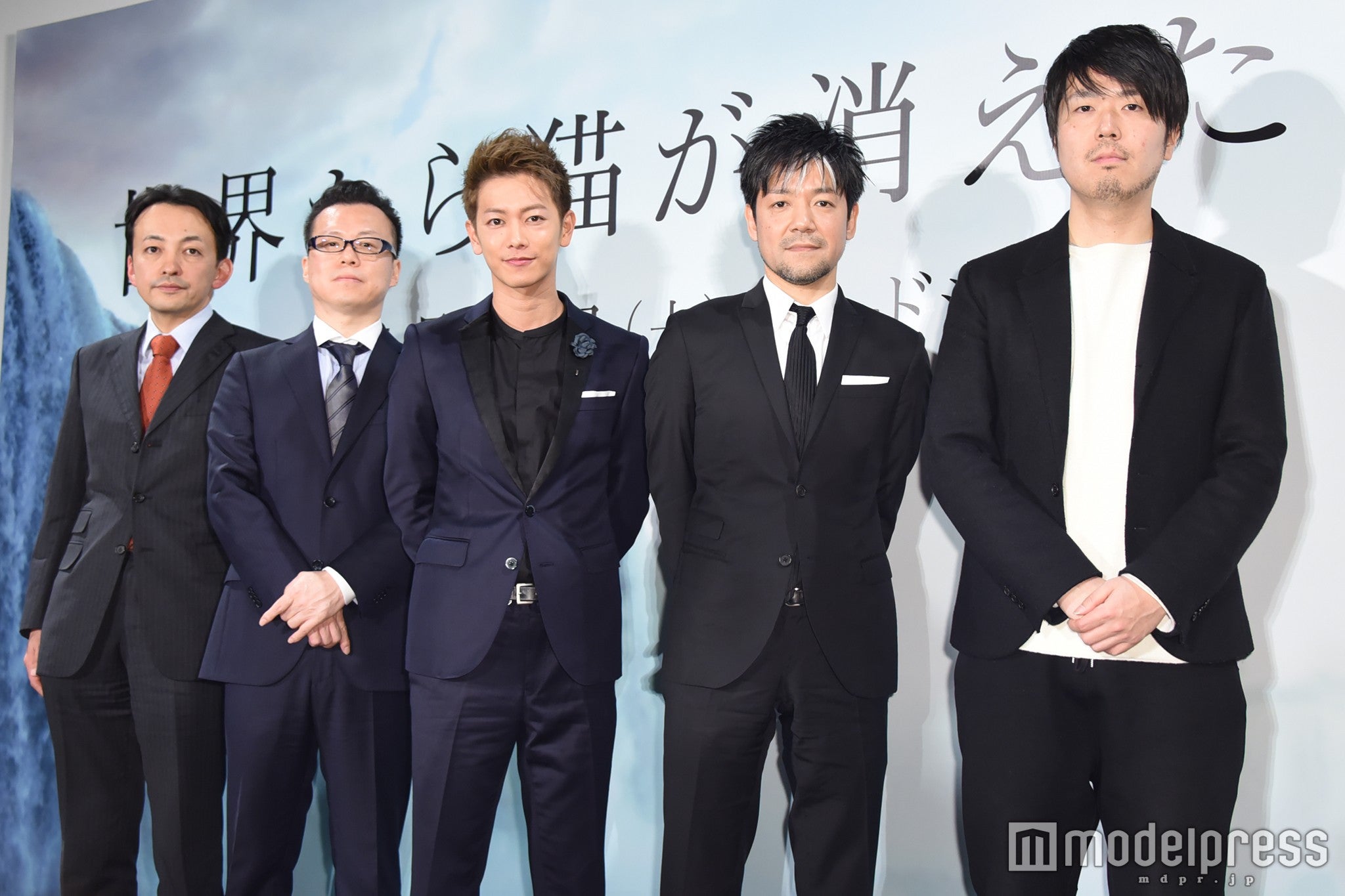 （左から）市川南氏、春名慶氏、佐藤健、永井聡氏、川村元氏／（C）モデルプレス