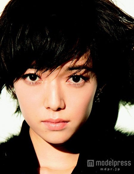 佐藤栞里　撮影：石倉和夫