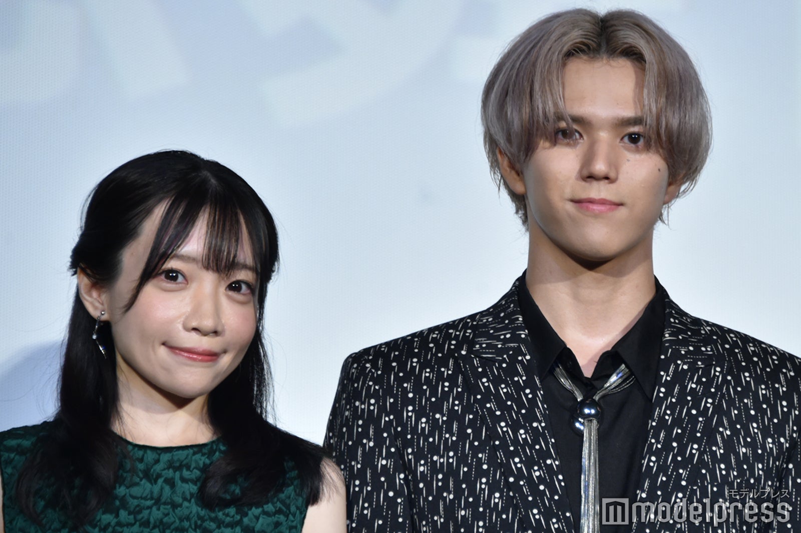 RAN（MAZZEL）＆山川ひろみ、高校生18人と合唱コラボ NEWS小山