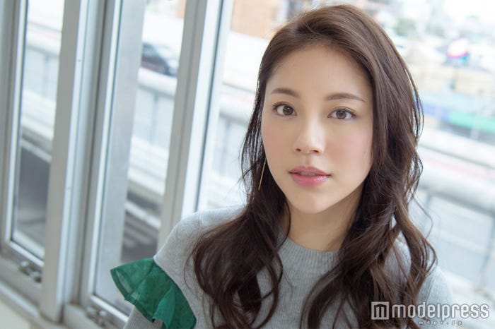 水沢エレナが 美しすぎる 理由は メイク トレーニング 仕事 結婚観 プライベートを丸裸に モデルプレス 水沢エレナが 美しすぎる 理由は メイク トレーニング 仕事 結婚観 プライベートを丸裸に モデルプレス