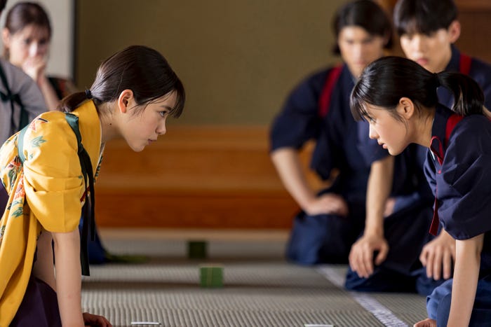 當真あみ、原菜乃華「ちはやふる−めぐり−」最終話(C)日本テレビ