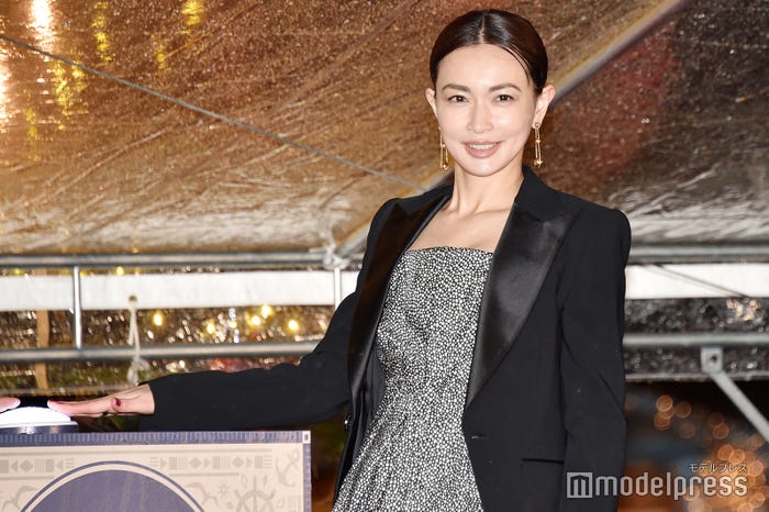 長谷川京子(C)モデルプレス