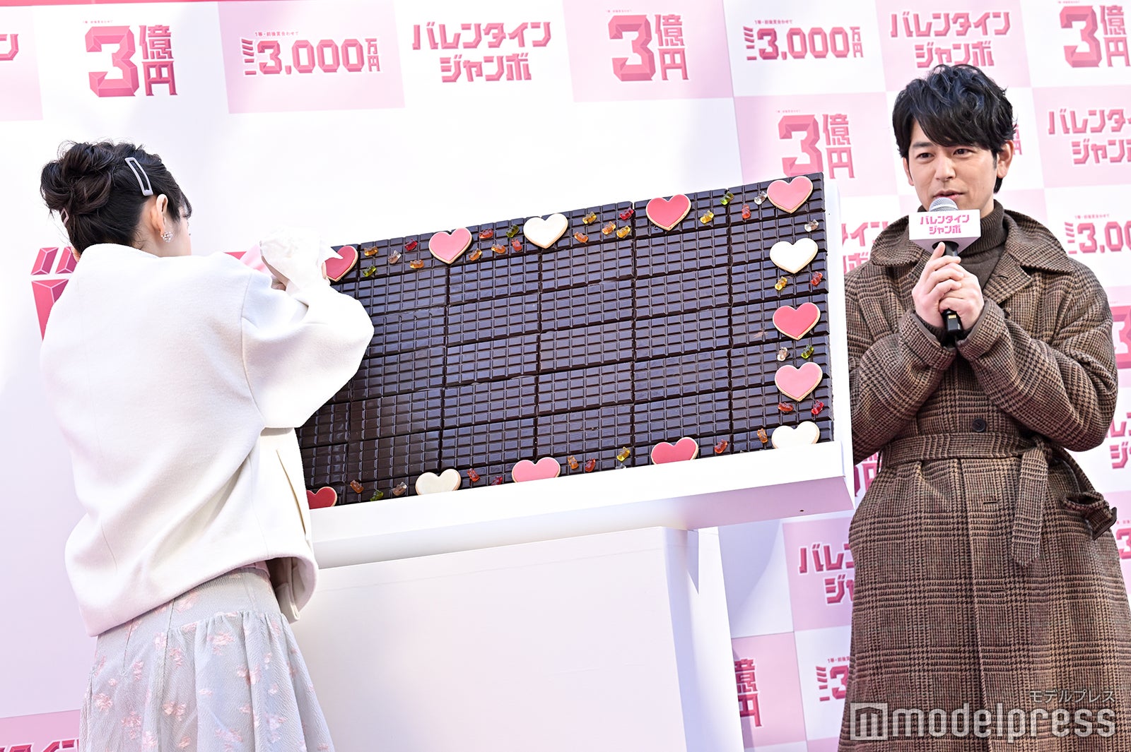 吉岡里帆、妻夫木聡 （C）モデルプレス