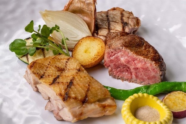 奈良産ミート3種盛りグリル／画像提供：WBFホールディングス