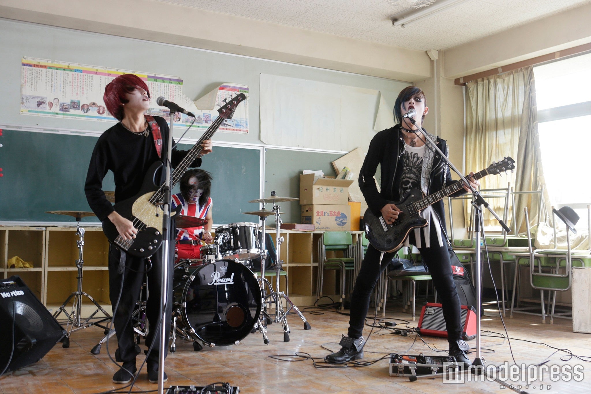 右：北村匠海（DISH//・TAKUMI）／（C）2016「あやカノ」製作委員会　（C）2014 CJ E&M CORPORATIO