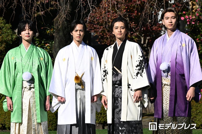 飯島寛騎・奥野壮・庄司浩平・百瀬拓実、袴姿お披露目 オスカー晴れ着撮影会に初参加