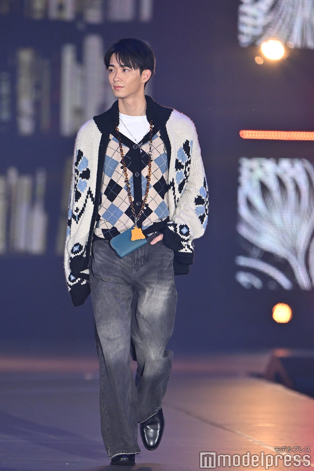 （C）モデルプレス