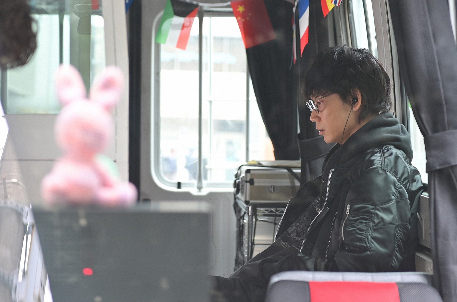 綾野剛／「MIU404」第4話より（C）TBS