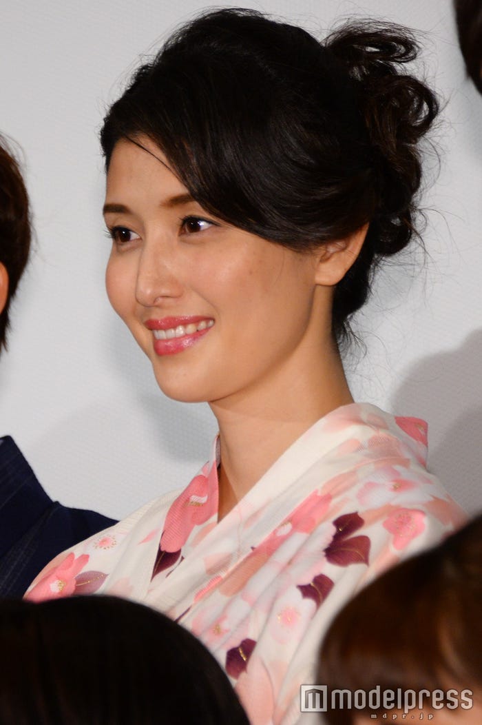 橋本マナミ(C)モデルプレス