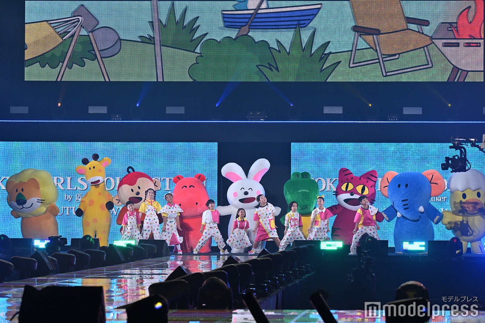 （C）モデルプレス