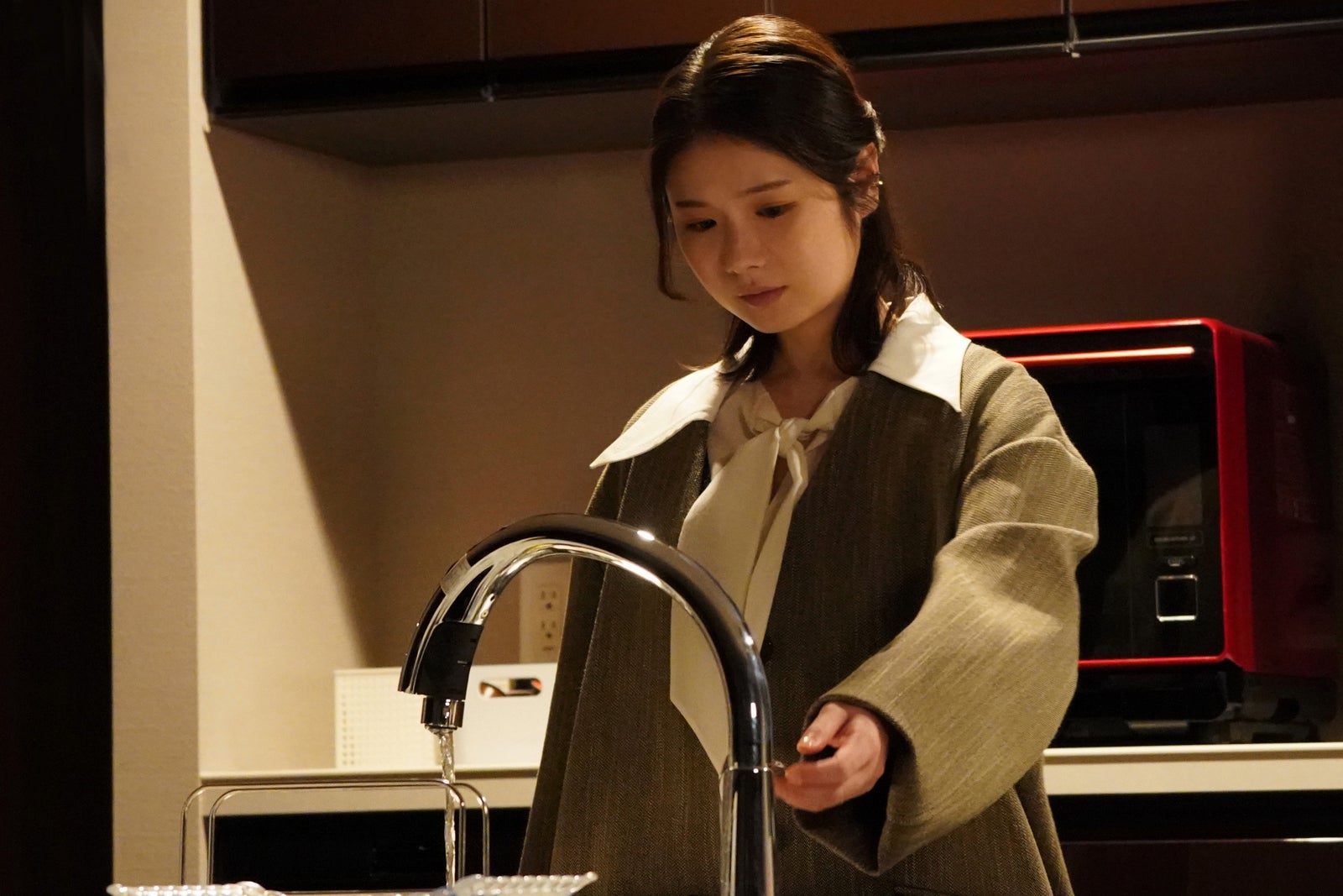 【私の知らない私 第5話】芽衣宛てに再び白い封筒 中には「逃げても無駄だ」の文字