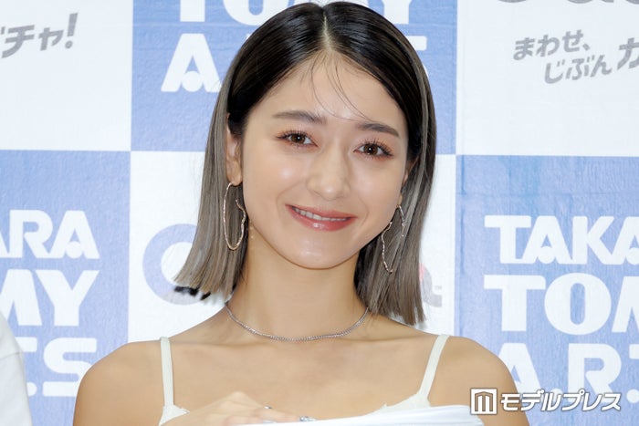 みちょぱ、ミニスカ×ブーツコーデで美脚スラリ「ギャル魂を感じる」「参考になる」と反響
