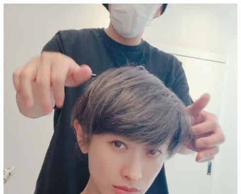 山田優、シルバーグレーに髪色チェンジ「イケメン」「すごくお似合い」と絶賛の声続々
