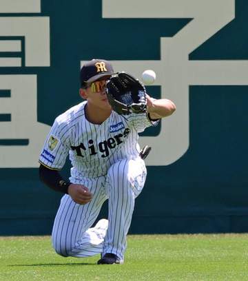 阪神・立石正広、左翼守備では魅せた！スライディング好捕で失点阻止 2軍戦での美技にSGL沸く