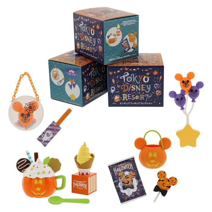 ミニチュアフィギュアコレクション1個1000円。箱の中に全4種のうち1種が入っています