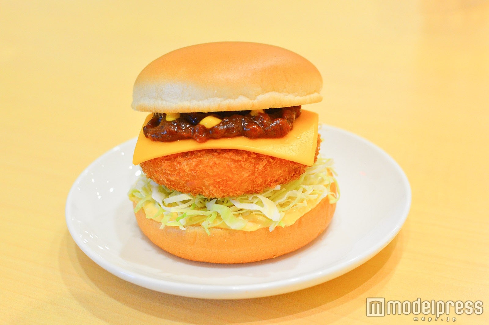 超デミチーズグラコロ（C）モデルプレス