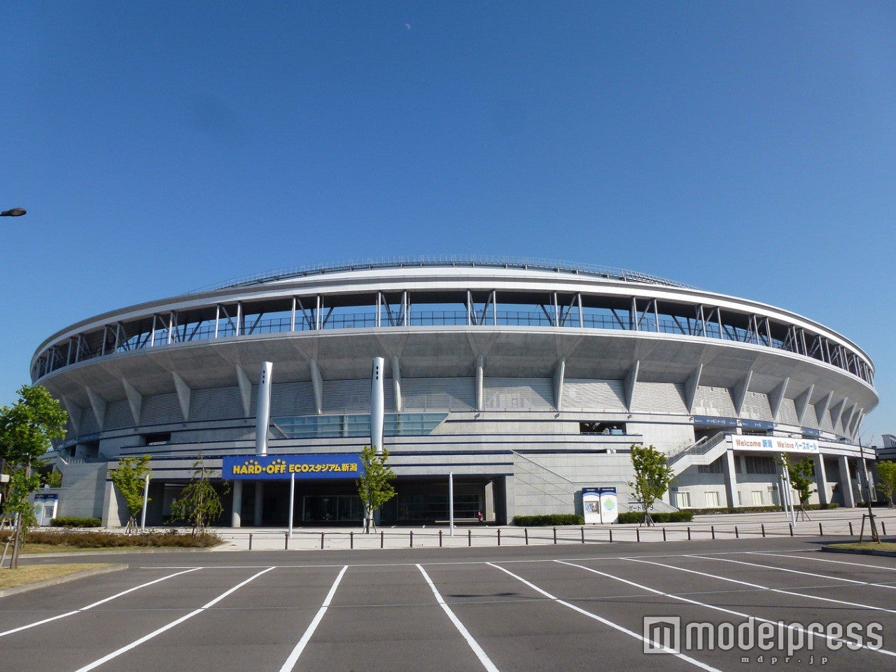 HARD OFF ECOスタジアム新潟の外観（C）HARD OFF ECOスタジアム新潟