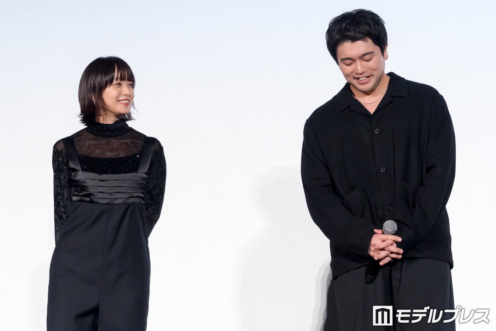 深川麻衣、井口理（C）モデルプレス