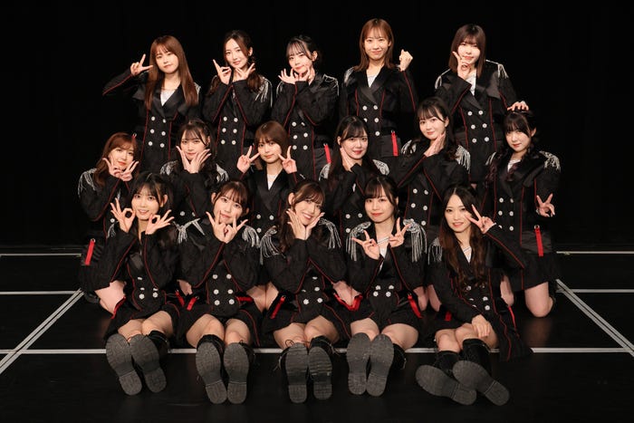SKE48 Team KⅡ/(1列目左から)伊藤実希、青木莉樺、荒井優希、青木詩織、入内嶋涼/(2列目左から)太田彩夏、中野愛理、北野瑠華、岡本彩夏、江籠裕奈、水野愛理/(3列目左から)西井美桜、藤本冬香、川嶋美晴、日高優月、鈴木愛菜(C)2023 Zest, Inc.