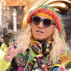 TRFリーダー・DJ KOO、子供の大学の授業でノートを取る理由とは?『有吉反省会』